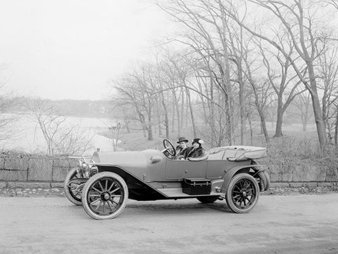 Eleonora Sears Simplex at Jamaica Pond 1913